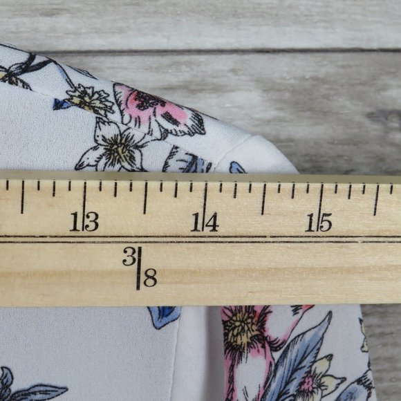 Primark* Women's Long Sleeve Button Down Curved Hem Floral Blouse~ Size 8 - Picture 5 of 8